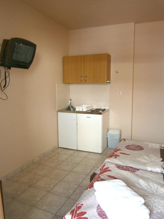 Hotel Pansion Chrisa à Skiathos Chora Extérieur photo