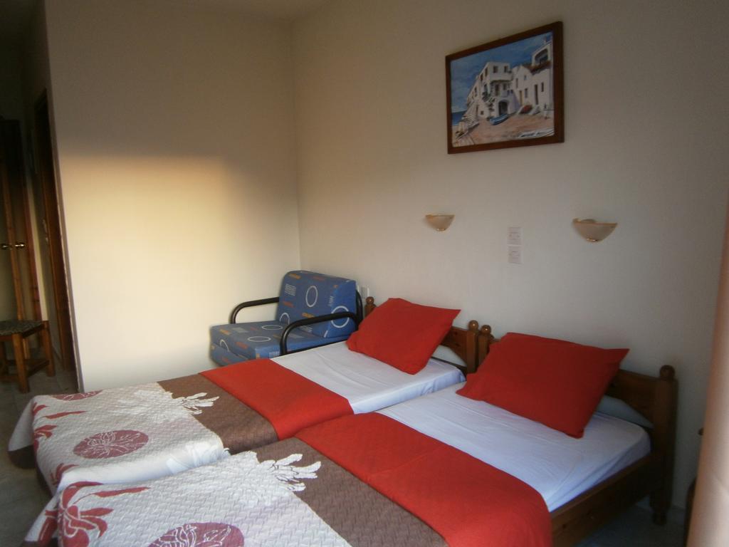 Hotel Pansion Chrisa à Skiathos Chora Extérieur photo