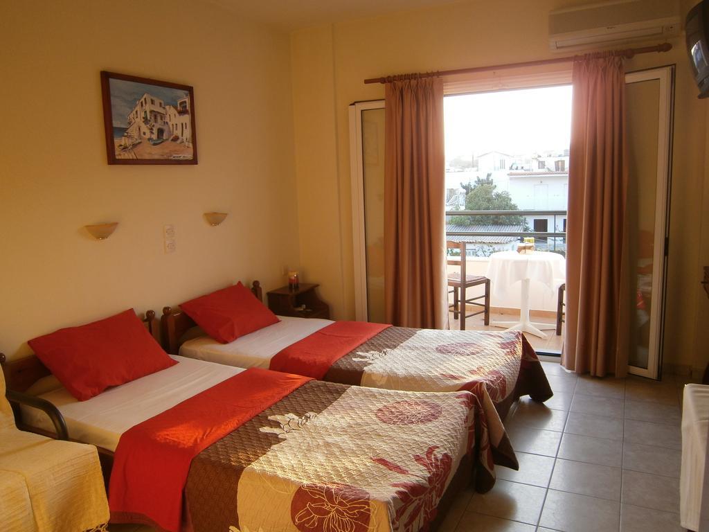 Hotel Pansion Chrisa à Skiathos Chora Chambre photo