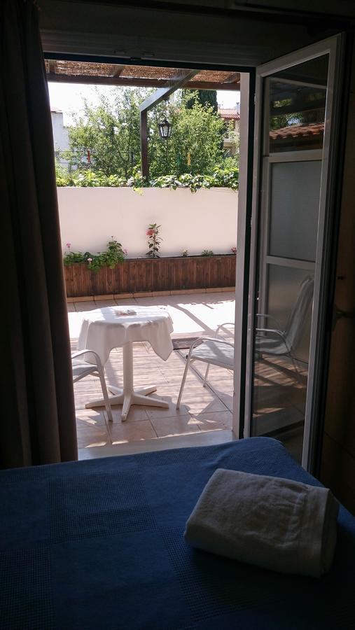 Hotel Pansion Chrisa à Skiathos Chora Extérieur photo